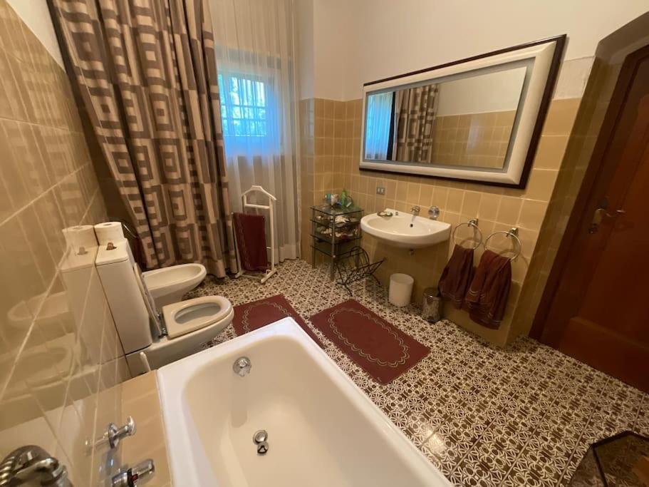Domus Aurea Apartment Болзано Екстериор снимка