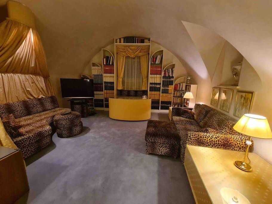 Domus Aurea Apartment Болзано Екстериор снимка
